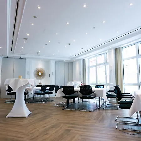 Ξενοδοχείο Wuerttemberger Hof 4*