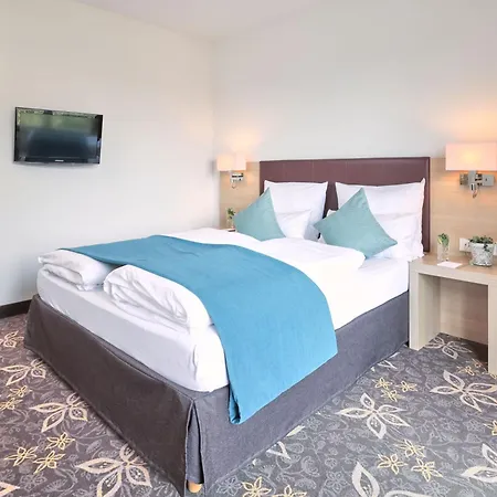 Ξενοδοχείο Wuerttemberger Hof 4*