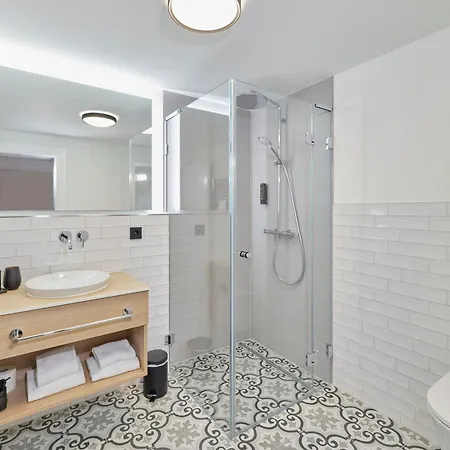 Ξενοδοχείο Wuerttemberger Hof 4*