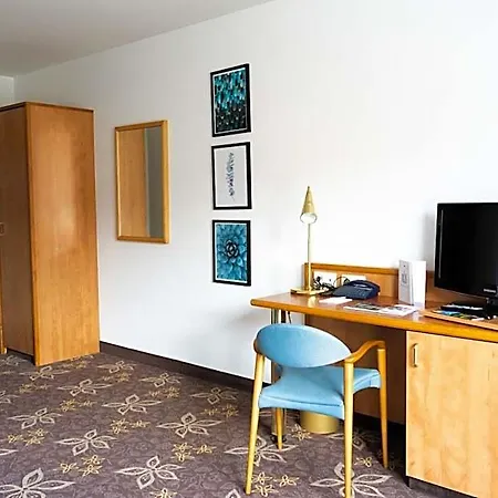 Wurttemberger Hof Hotel 4*